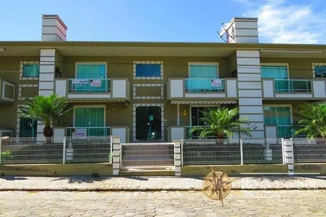 Res Palmeiras Bombinhas Apartment